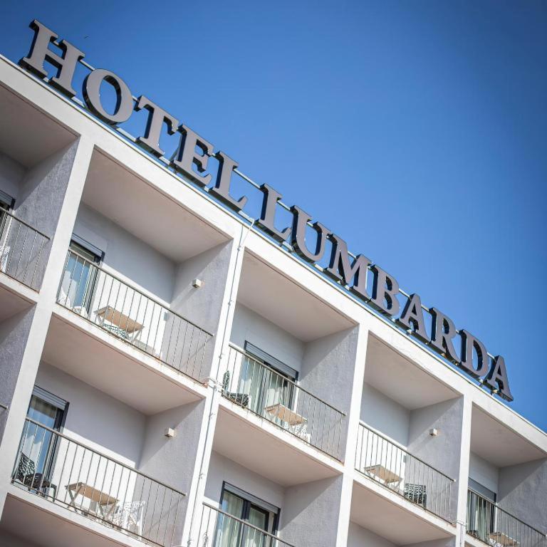Hotel Лумбарда Екстериор снимка