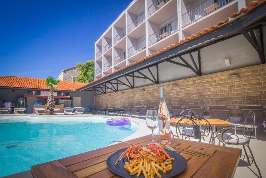 Hotel Лумбарда Екстериор снимка